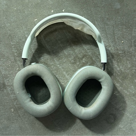 Apple AirPods Max - Picture 4 of 9